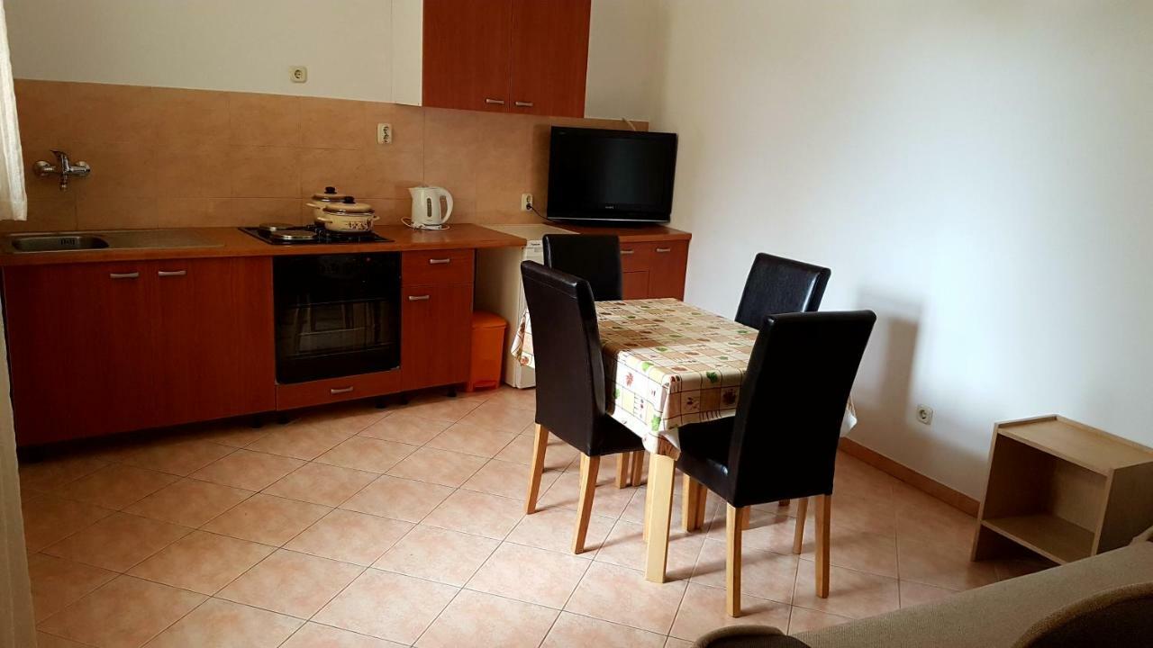 Apartments Kust Млини Екстериор снимка