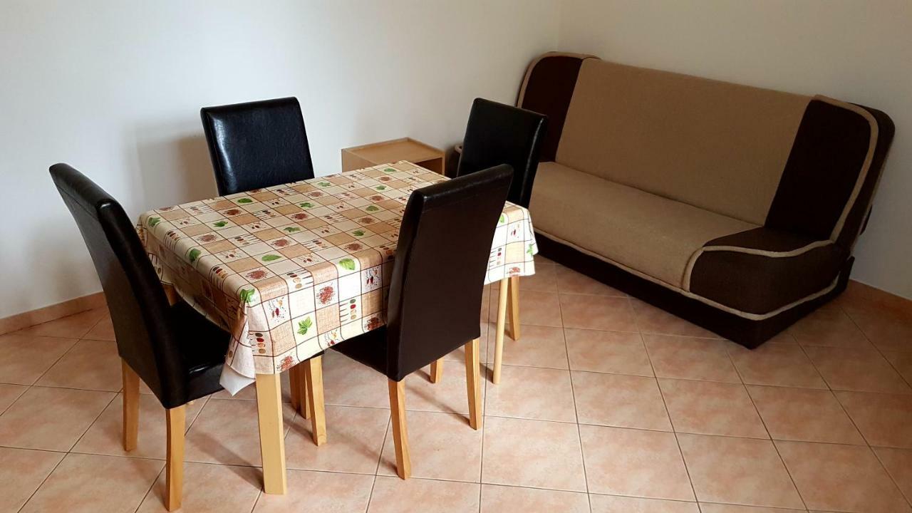 Apartments Kust Млини Екстериор снимка
