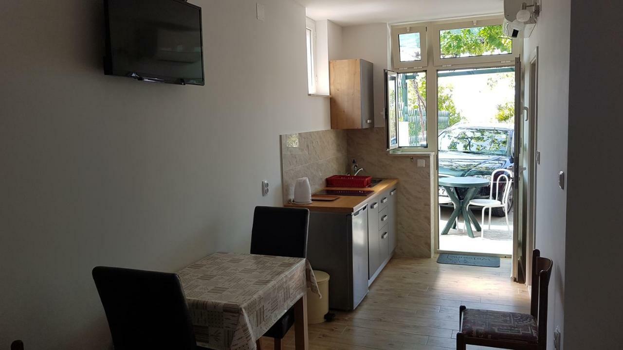 Apartments Kust Млини Екстериор снимка