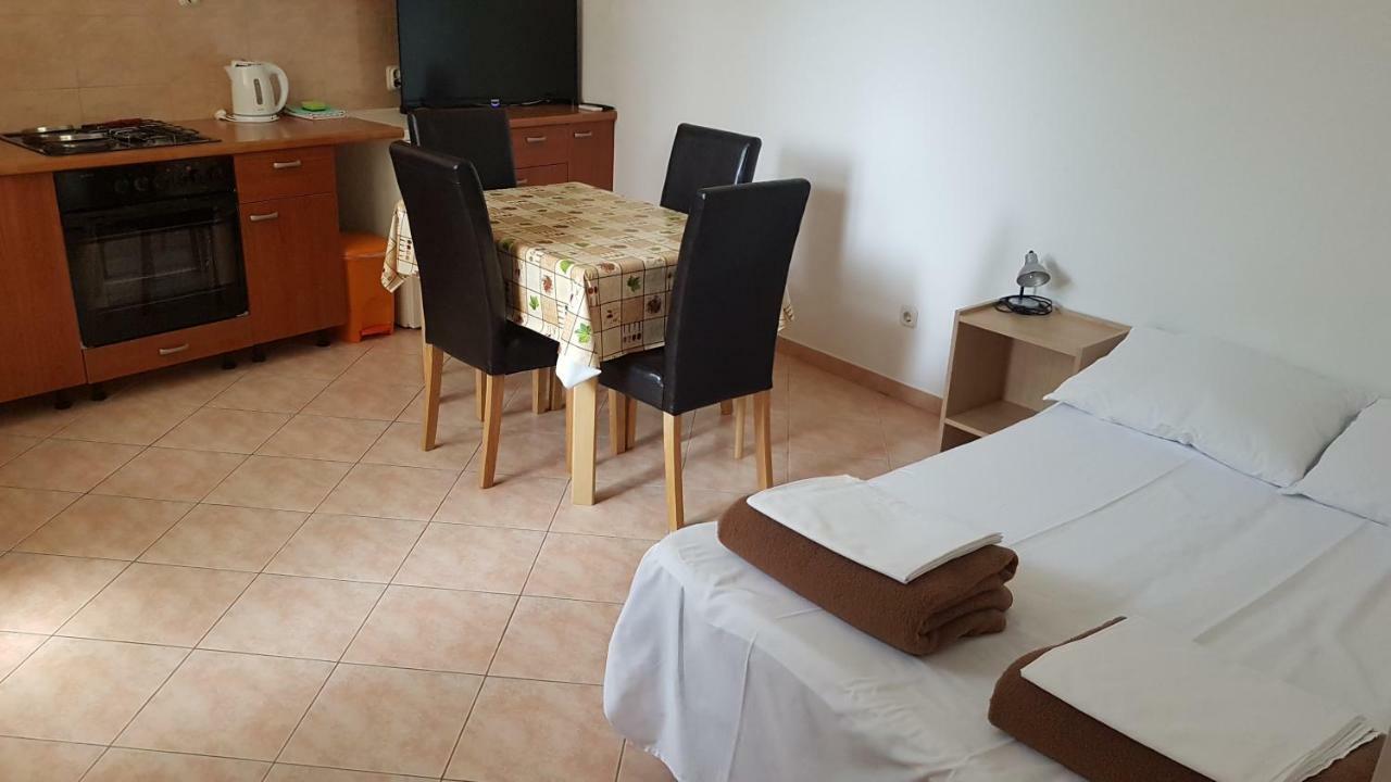 Apartments Kust Млини Екстериор снимка